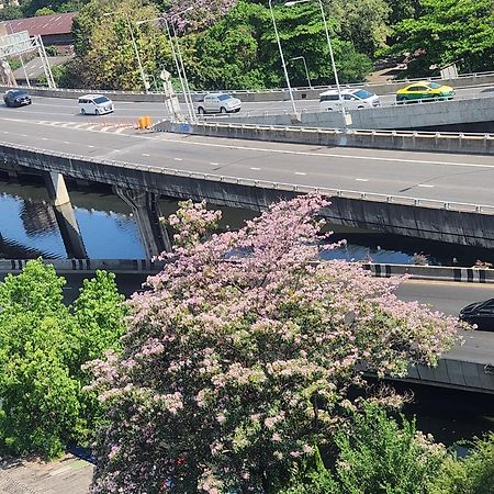 Interchange Tower Serviced Apartment - Sha Extra Plus Bangkok Zewnętrze zdjęcie