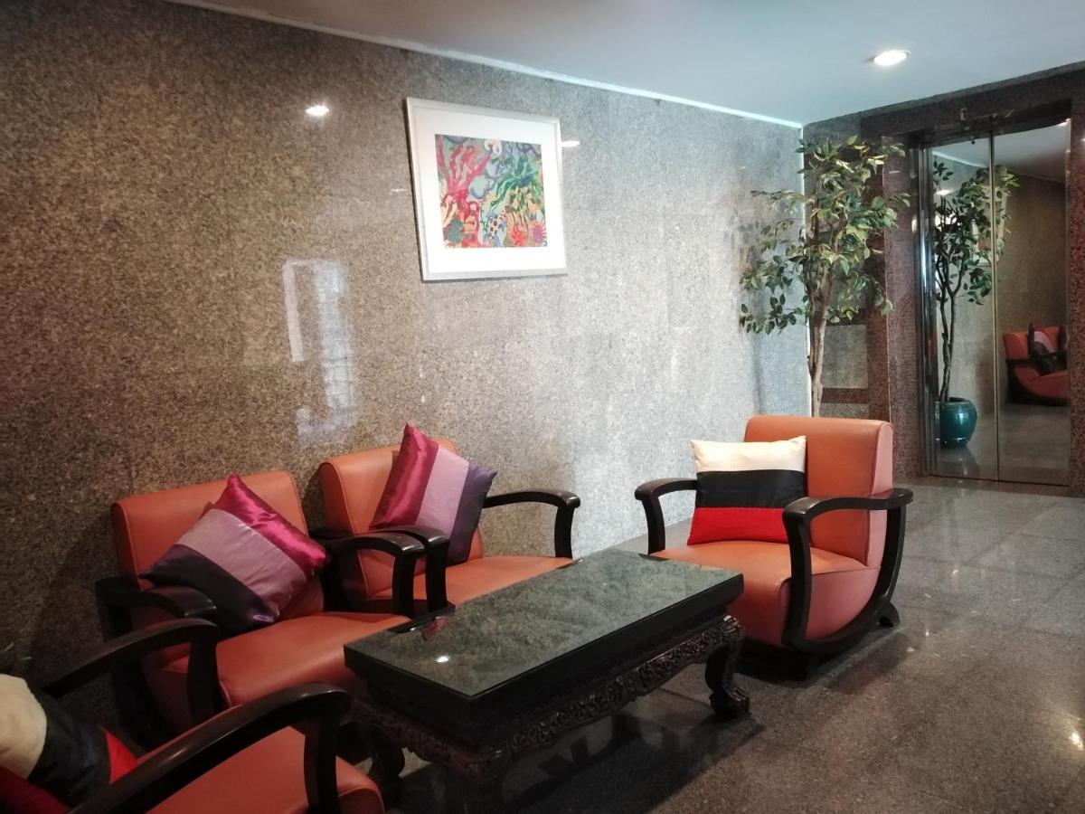 Interchange Tower Serviced Apartment - Sha Extra Plus Bangkok Zewnętrze zdjęcie