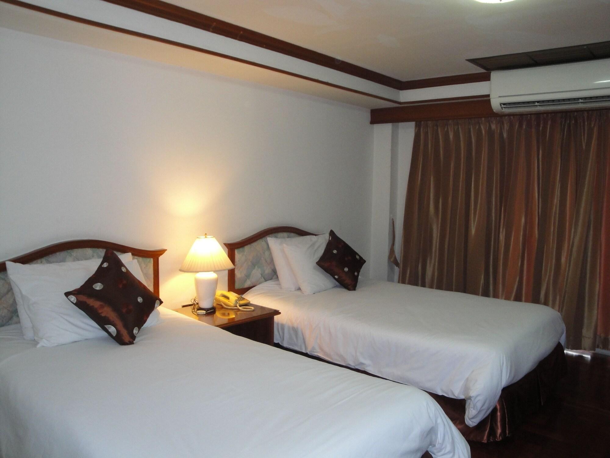 Interchange Tower Serviced Apartment - Sha Extra Plus Bangkok Zewnętrze zdjęcie